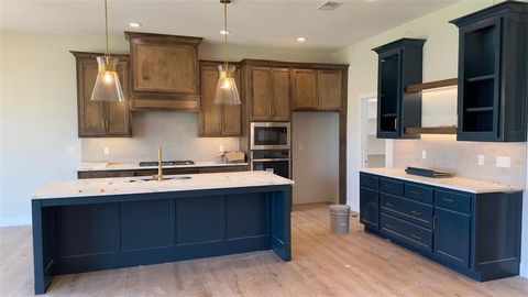 Photo of 12713 W 174th Street, Overland Park, KS 66221 (MLS # 2623742)