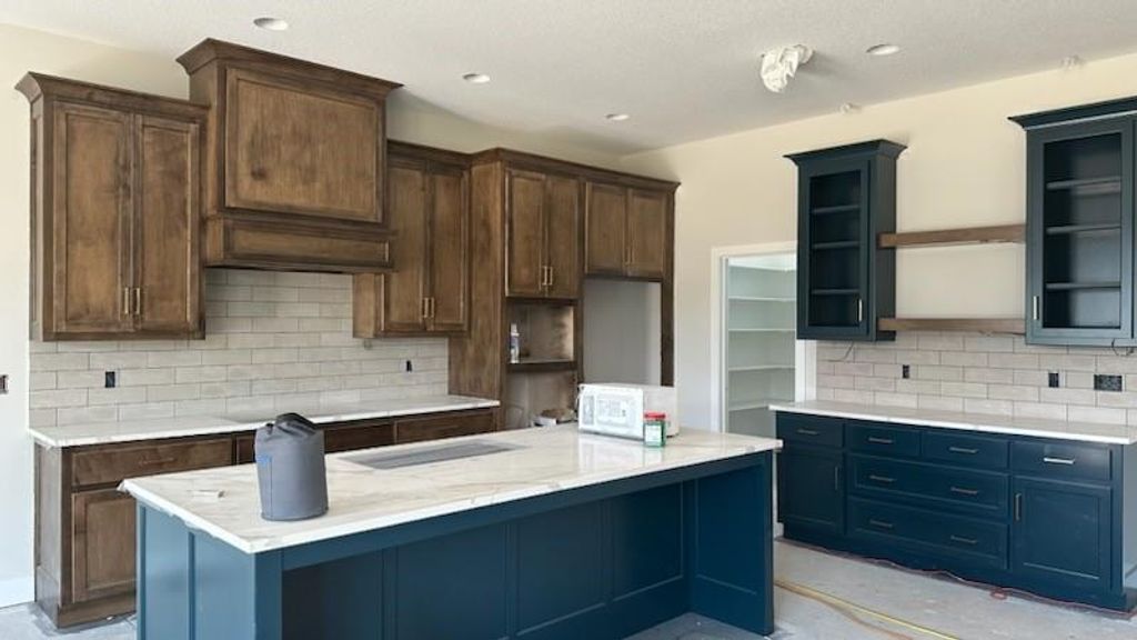 Photo of 12713 W 174th Street, Overland Park, KS 66221 (MLS # 2623742)