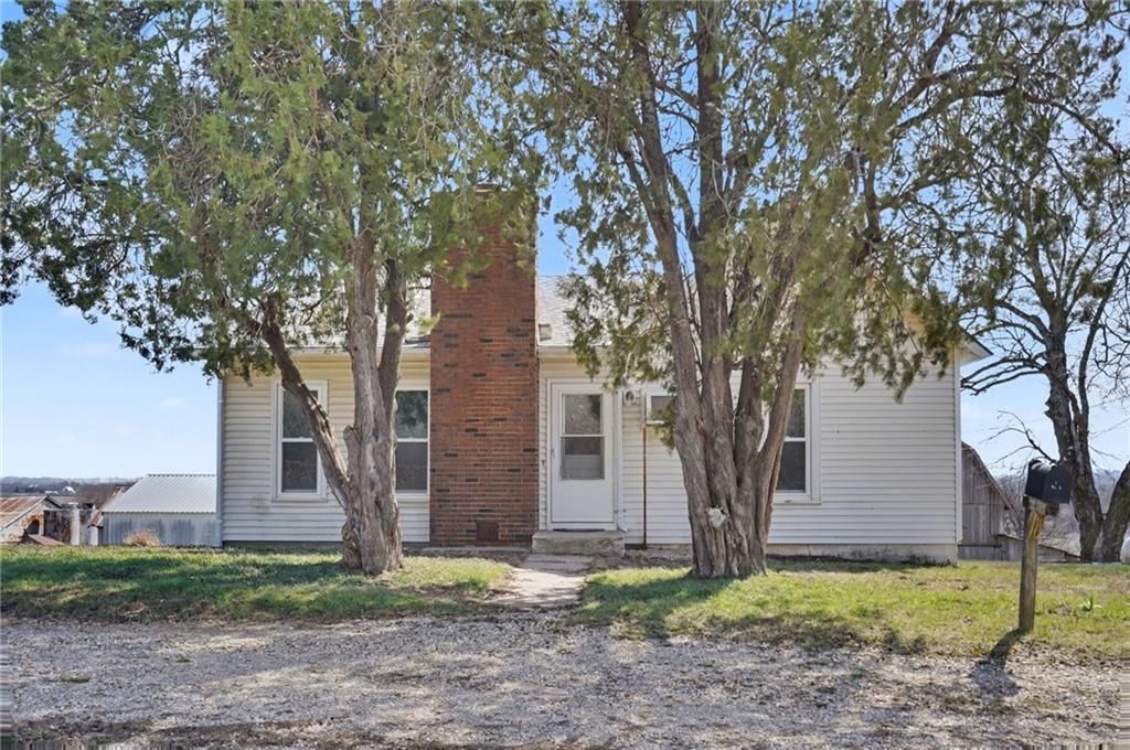 Photo of 451 N 200 Road, Overbrook, KS 66524 (MLS # 2609034)