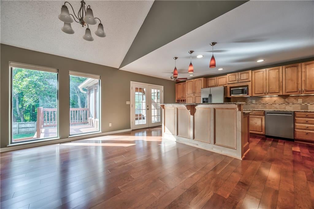6919 Hallet Drive