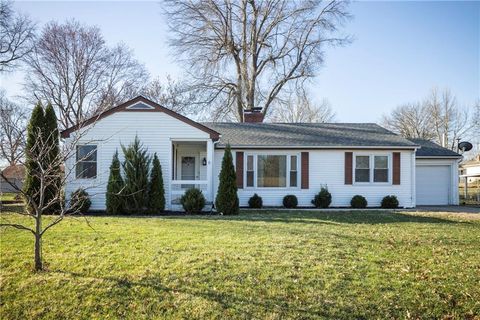 204 E Chestnut Street Odessa MO 64076