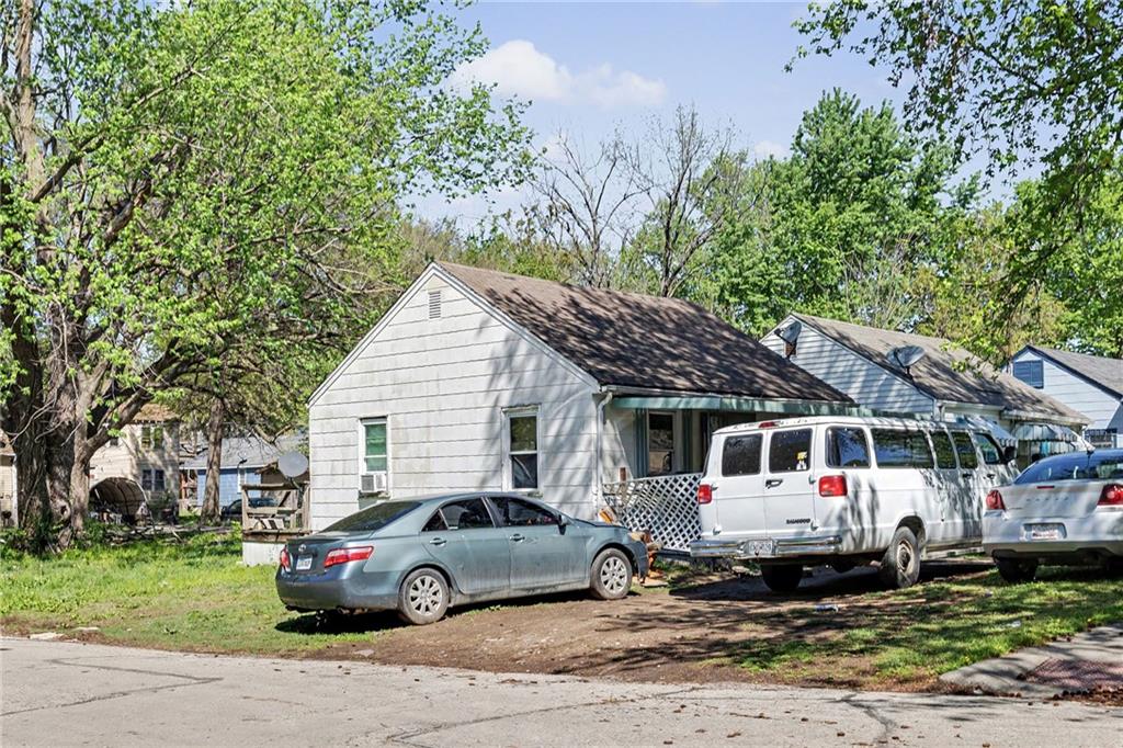 346 Topping Avenue