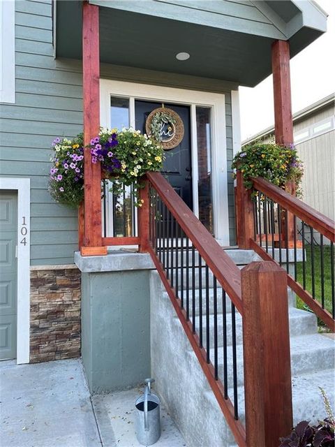 104 S Mc Gee Street Tonganoxie KS 66086