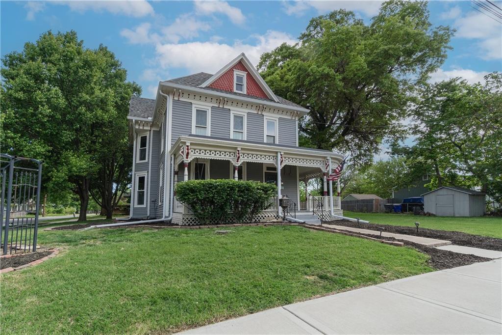 318 W Cedar Street