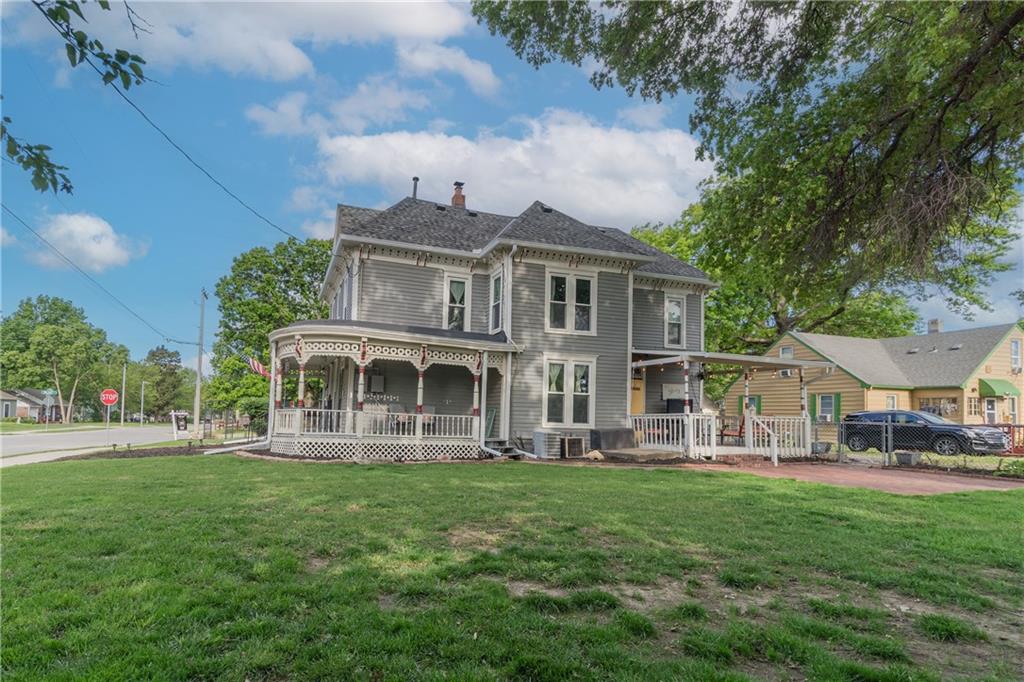 318 W Cedar Street