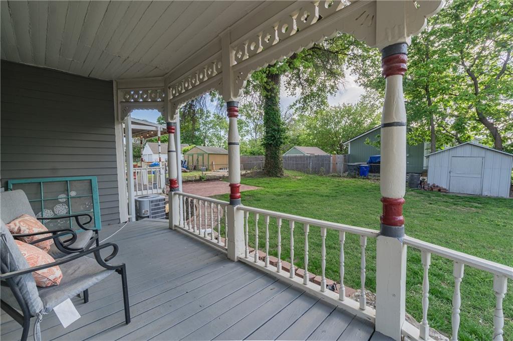 318 W Cedar Street