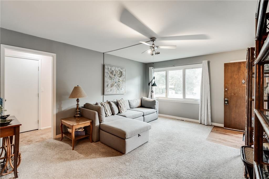 462 W 104th #B Street B