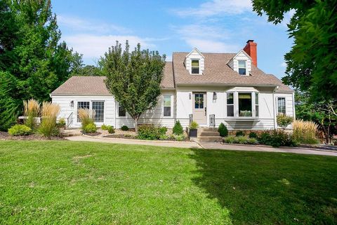 124 W Terrace Trail Street, Lake Quivira, KS 66217 - #: 2572175