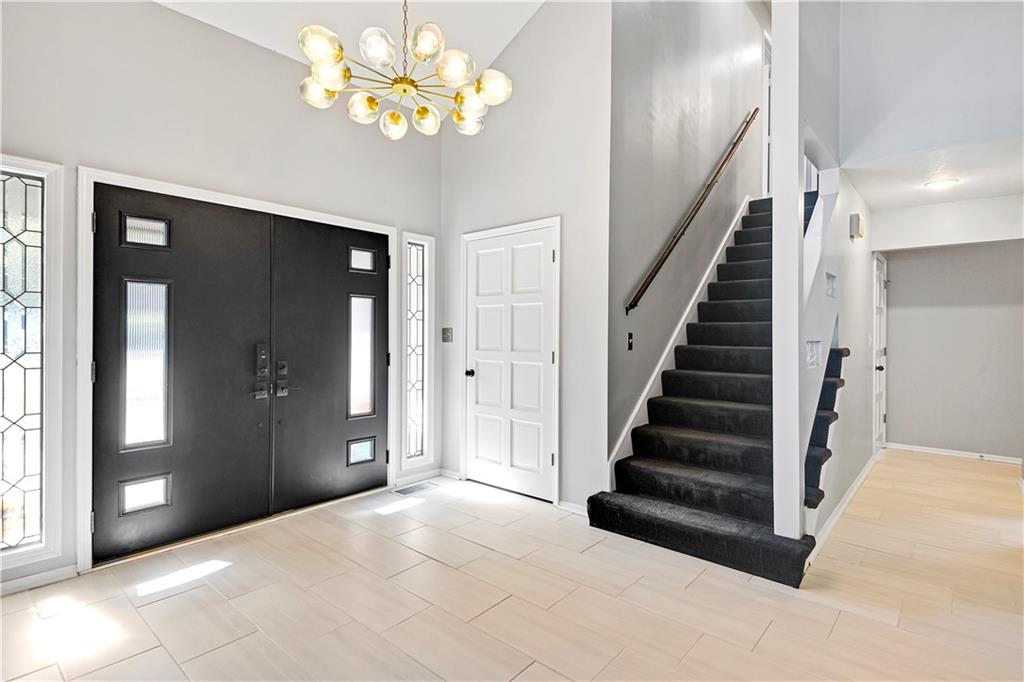 220 NW Locust Street