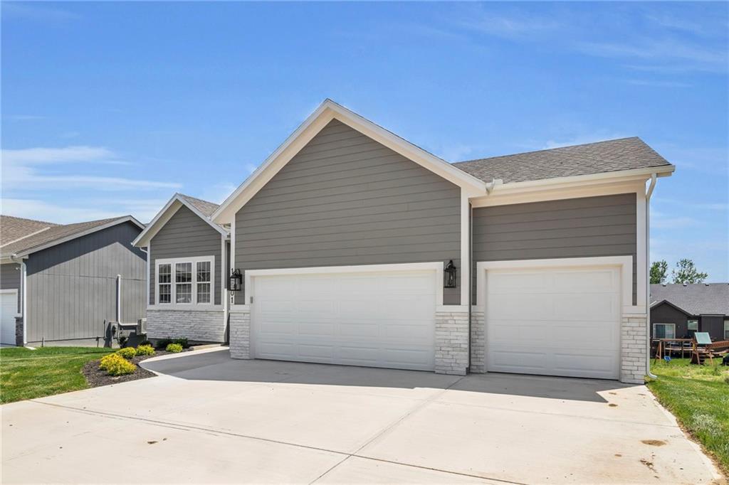 12501 Parkview Avenue