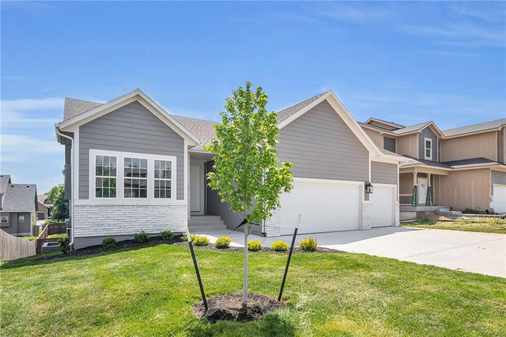 12501 Parkview Avenue