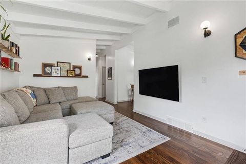 Tiny photo for 706 W Brown Street, Liberty, MO 64068 (MLS # 2614461)