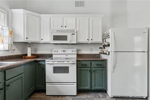 Tiny photo for 706 W Brown Street, Liberty, MO 64068 (MLS # 2614461)