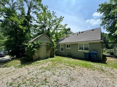 Tiny photo for 220 Corbin Street, Liberty, MO 64068 (MLS # 2620644)
