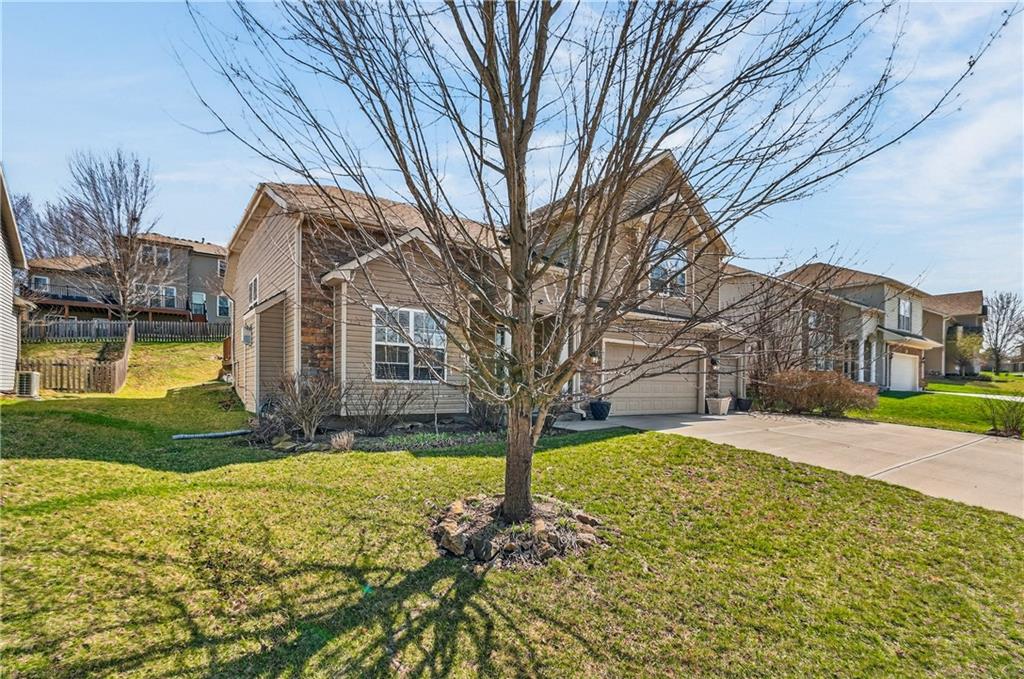 10201 N Willow Avenue