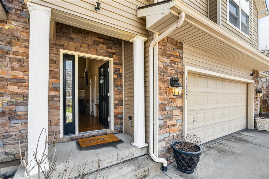 10201 N Willow Avenue