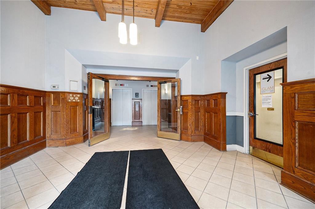 308 W 8th Street 100