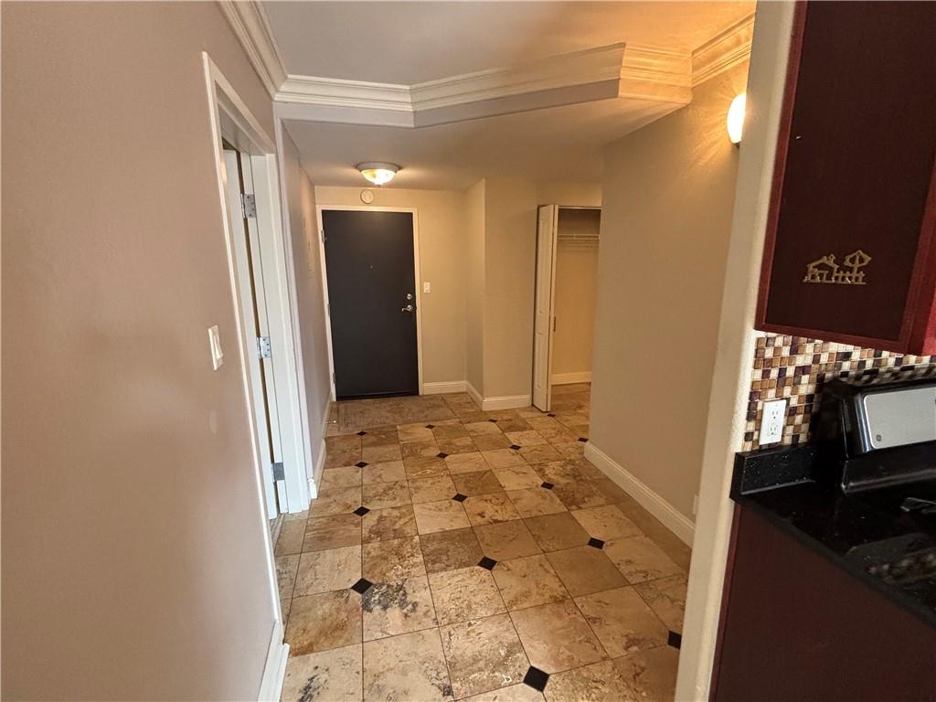 700 E 8th Street 14B