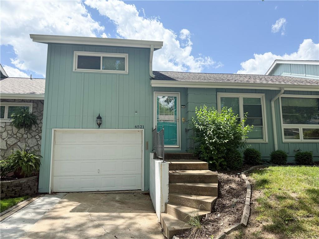 6521 W 49th Street