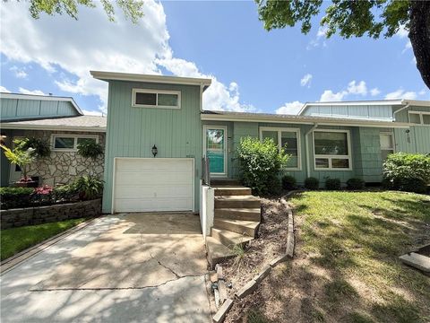 6521 W 49th Street Mission KS 66202