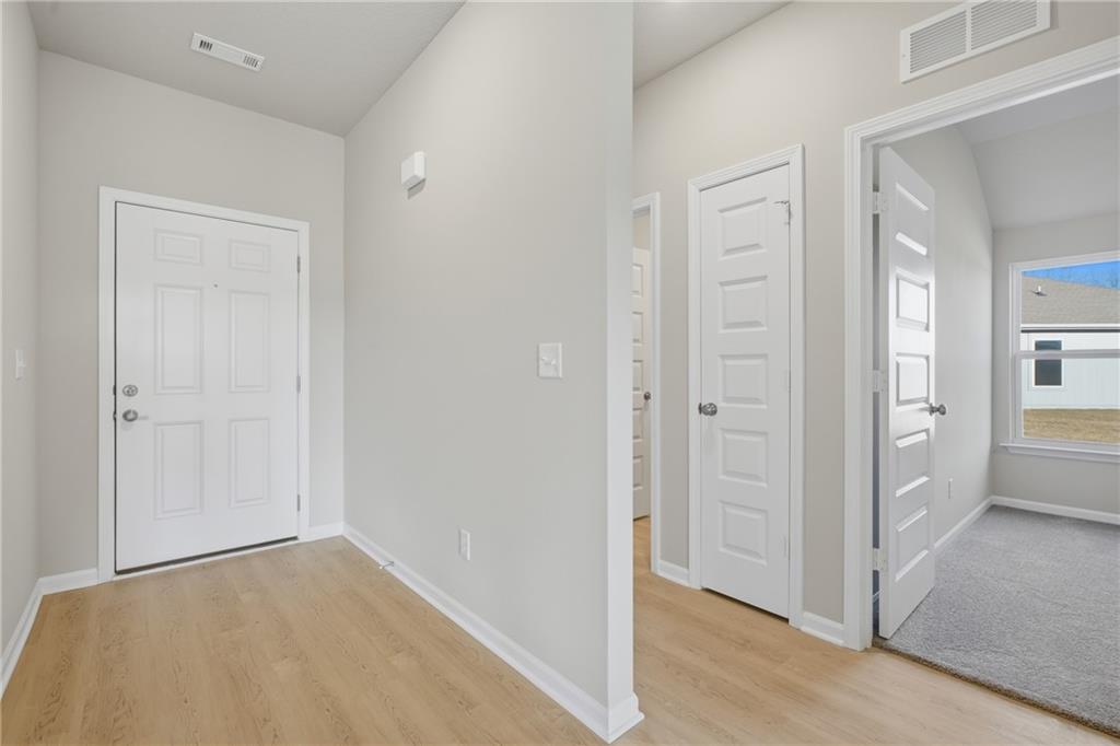 637 W Bluebird Street