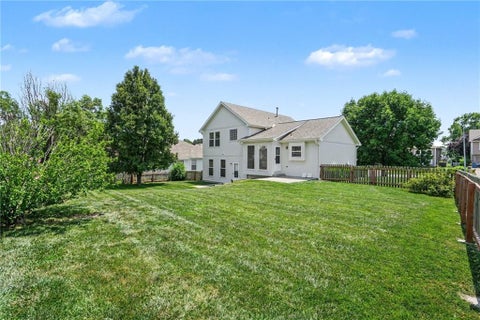 Tiny photo for 986 Wellington Way, Liberty, MO 64068 (MLS # 2627590)