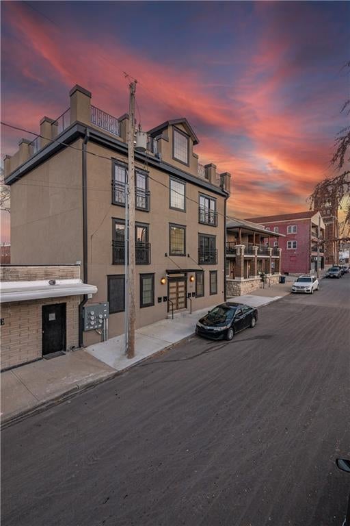 511 Campbell Street