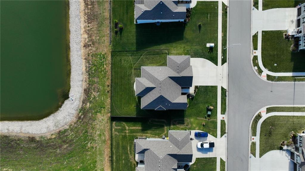 11827 N Manning Avenue