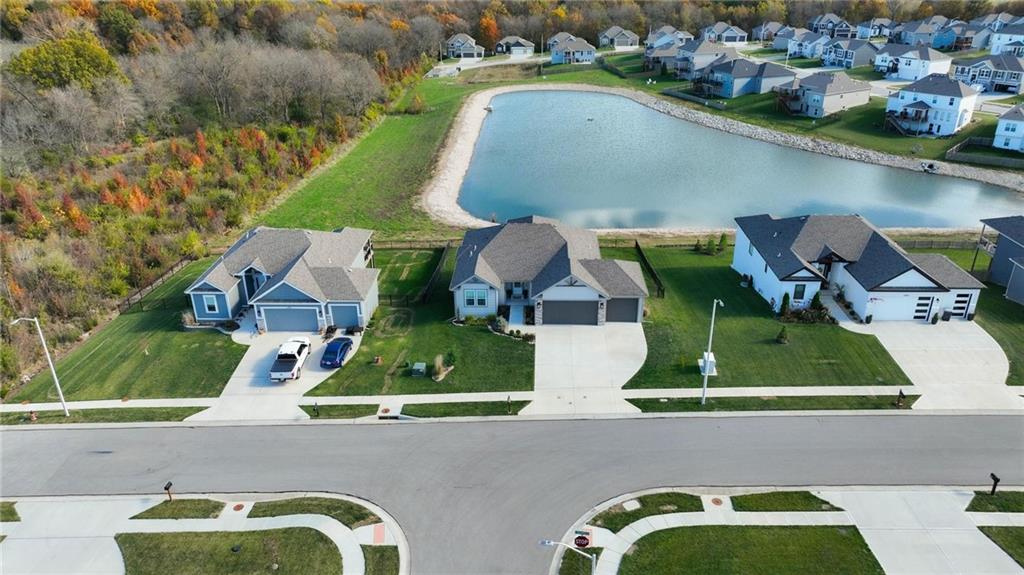 11827 N Manning Avenue