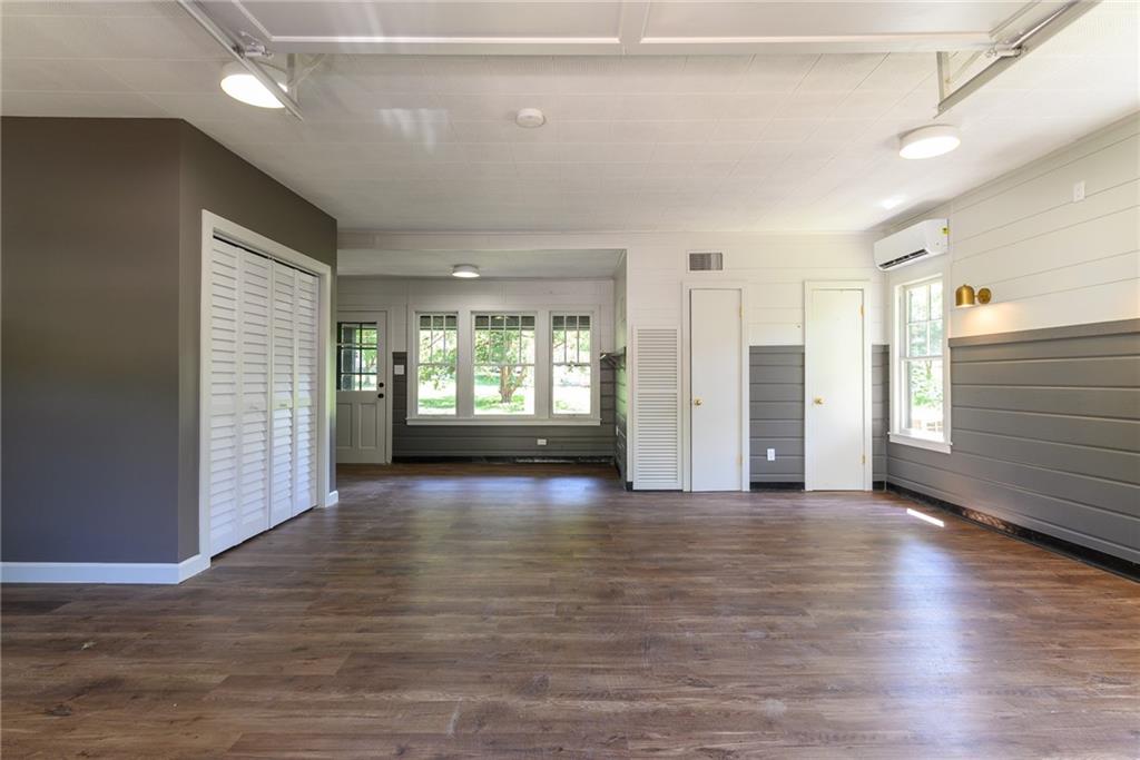 Olathe, Kansas 66061, United States, 3 Bedrooms Bedrooms, ,2 BathroomsBathrooms,Residential,Pending,196519