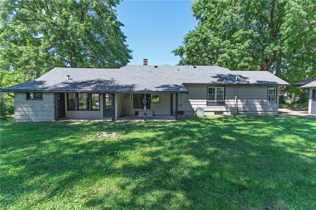 Olathe, Kansas 66061, United States, 3 Bedrooms Bedrooms, ,2 BathroomsBathrooms,Residential,Pending,196519