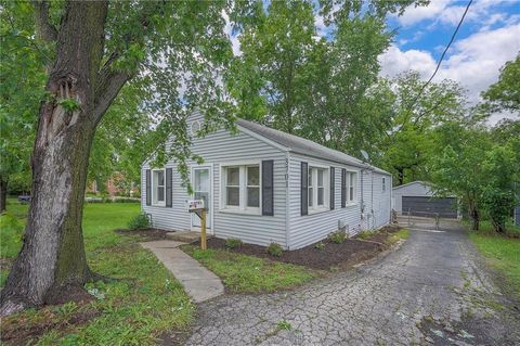 3701 S Sterling Avenue Independence MO 64052