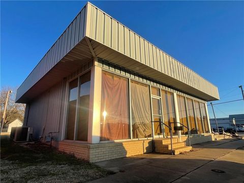 806 Broadway Street, Lamar, MO 64759 - #: 2461543
