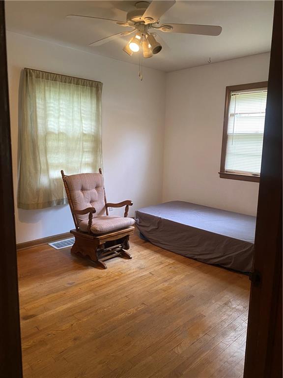 Independence, Missouri 64052, United States, 2 Bedrooms Bedrooms, ,1 BathroomBathrooms,Residential,Active,226439