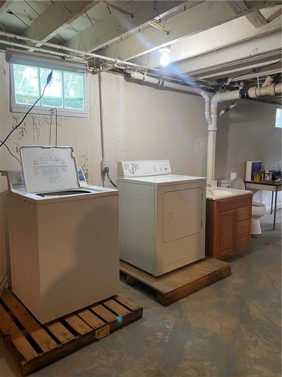 Independence, Missouri 64052, United States, 2 Bedrooms Bedrooms, ,1 BathroomBathrooms,Residential,Active,226439