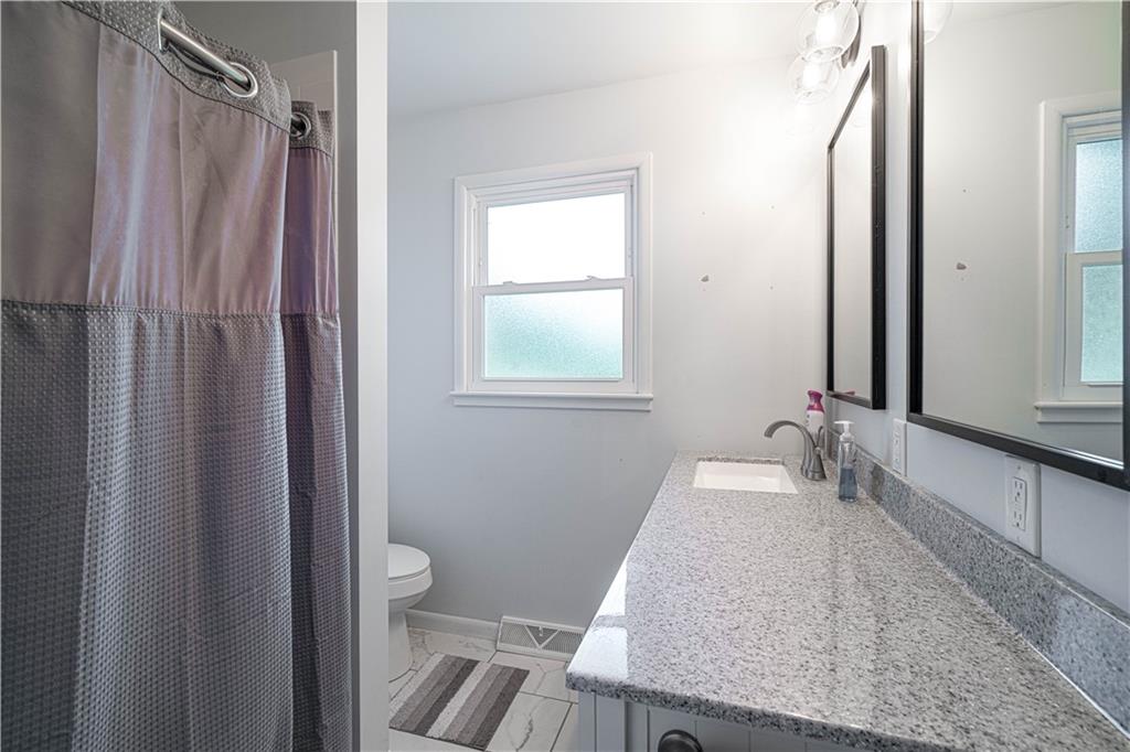 St Joseph, Missouri 64506, United States, 4 Bedrooms Bedrooms, ,3 BathroomsBathrooms,Residential,Pending,141615