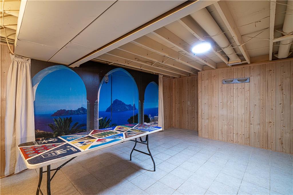 St Joseph, Missouri 64506, United States, 4 Bedrooms Bedrooms, ,3 BathroomsBathrooms,Residential,Pending,141615