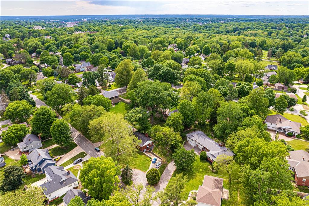 St Joseph, Missouri 64506, United States, 4 Bedrooms Bedrooms, ,3 BathroomsBathrooms,Residential,Pending,141615