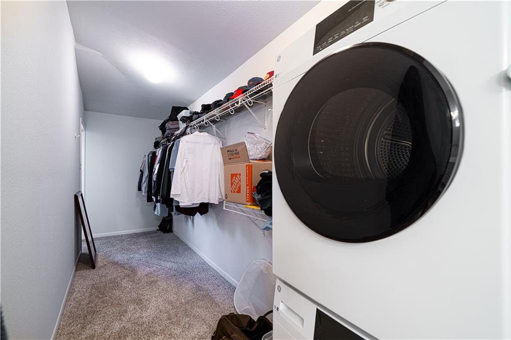 St Joseph, Missouri 64506, United States, 4 Bedrooms Bedrooms, ,3 BathroomsBathrooms,Residential,Pending,141615