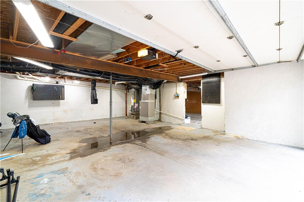 St Joseph, Missouri 64506, United States, 4 Bedrooms Bedrooms, ,3 BathroomsBathrooms,Residential,Pending,141615