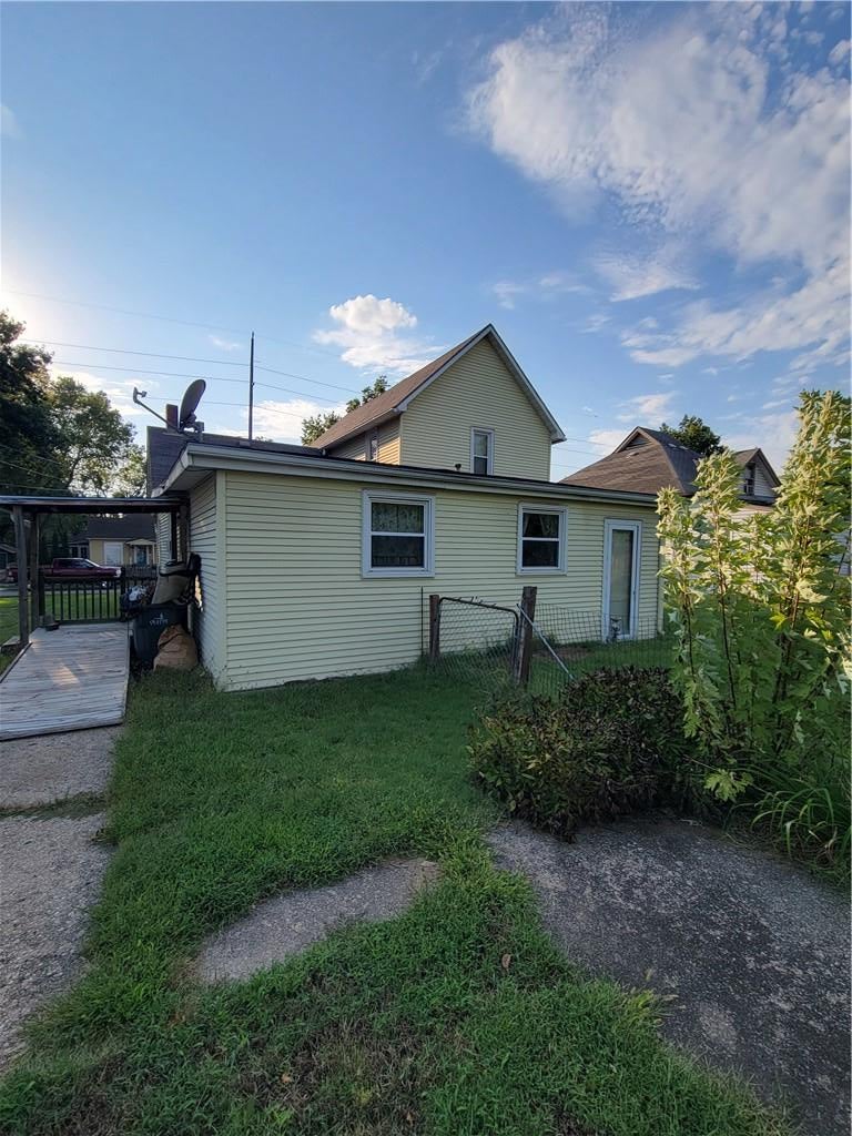 224 S Walnut Street