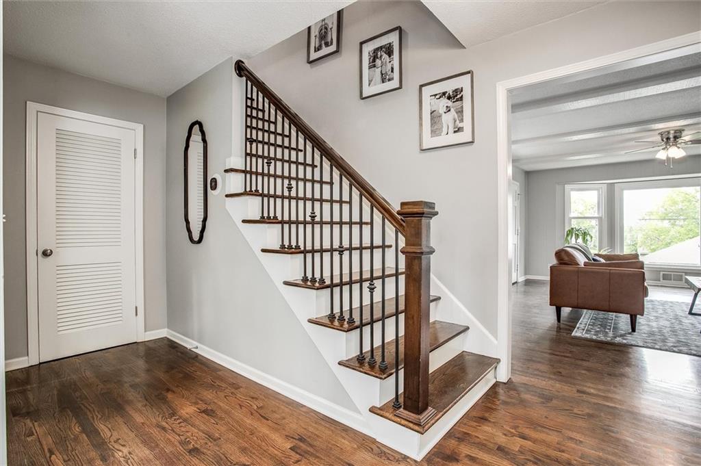 20 W BRIDLESPUR Drive