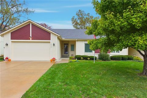 Photo of 16520 W 133rd Street, Olathe, KS 66062 (MLS # 2584350) Photo of 16520 W 133rd Street, Olathe, KS 66062 (MLS # 2584350)