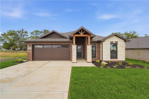 Photo of 18450 W 195th Street, Spring Hill, KS 66083 (MLS # 2647930)