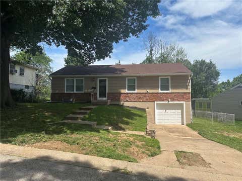 Photo of 7337 Norton Avenue, Kansas City, MO 64132 (MLS # 2626042)