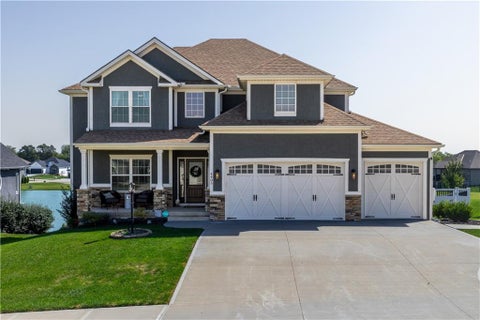 Photo of 4405 Valley Ridge Drive, St Joseph, MO 64505 (MLS # 2643056)