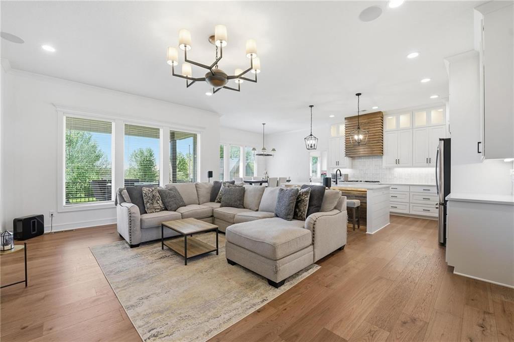 4209 NE Hideaway Drive