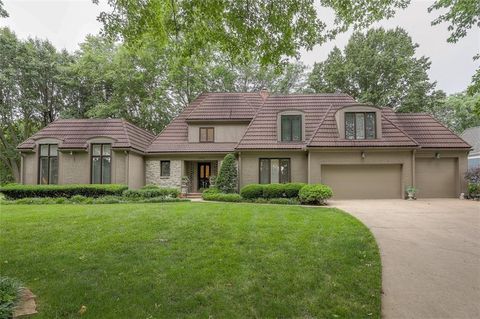 12601 Pawnee Lane Leawood KS 66209