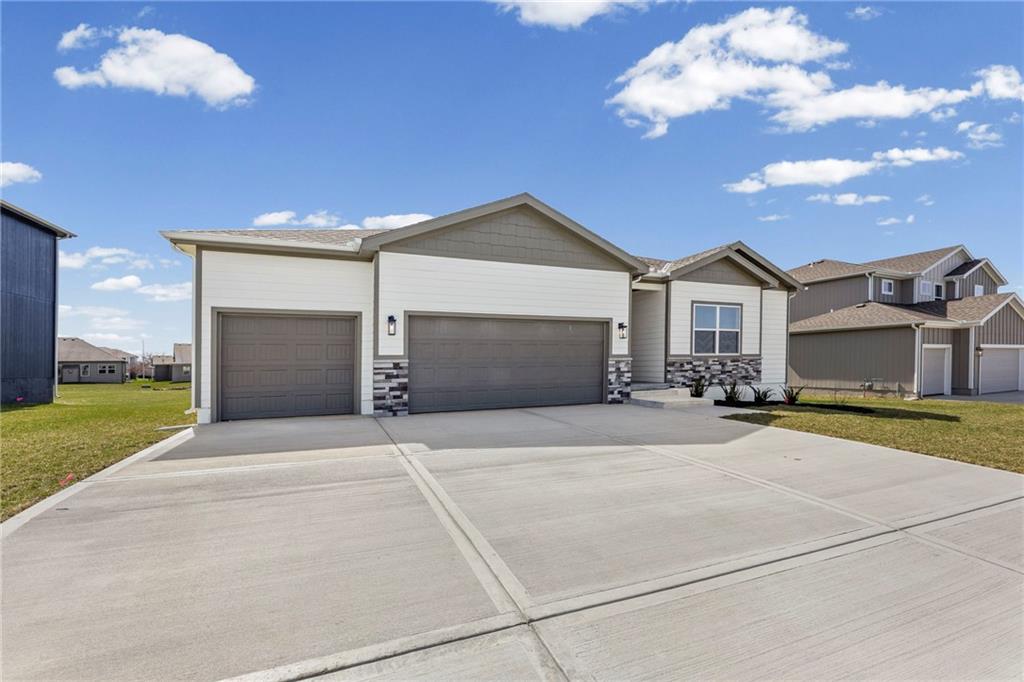 18615 W 193rd Street