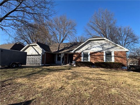 1004 3rd Terrace, Lee\'s Summit, MO 64063 - MLS#: 2603300